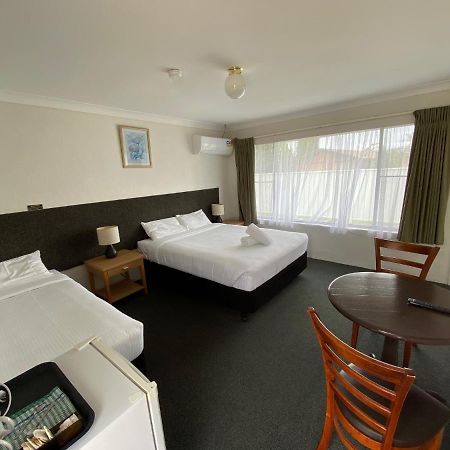 Hanging Rock Family Motel Batemans Bay Eksteriør billede