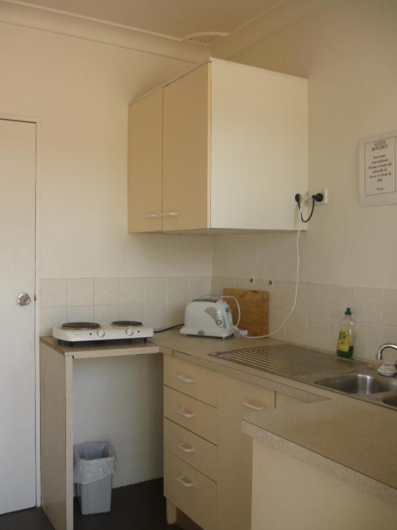 Hanging Rock Family Motel Batemans Bay Eksteriør billede