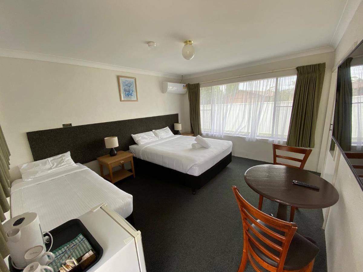 Hanging Rock Family Motel Batemans Bay Eksteriør billede